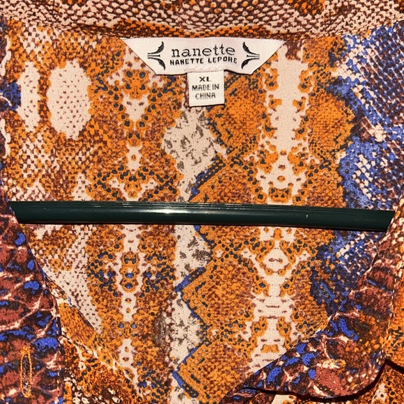 SAKS NANETTE LEPORE Snake-Print Blouse Sz XL - Picture 6 of 7